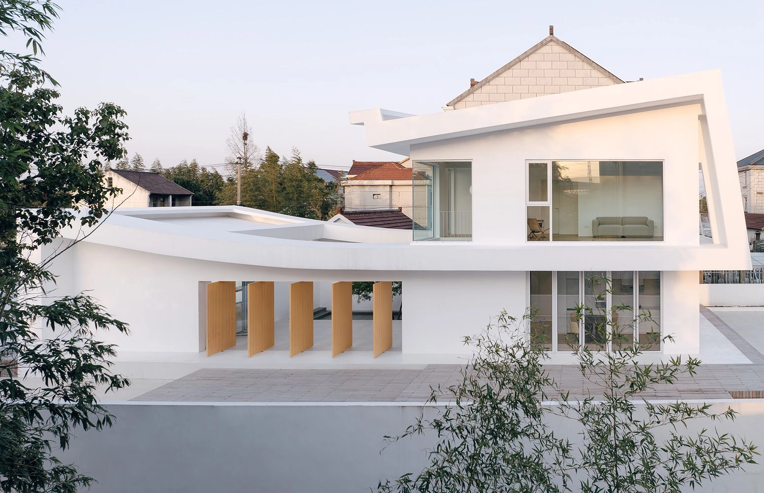 Blending futuristic building